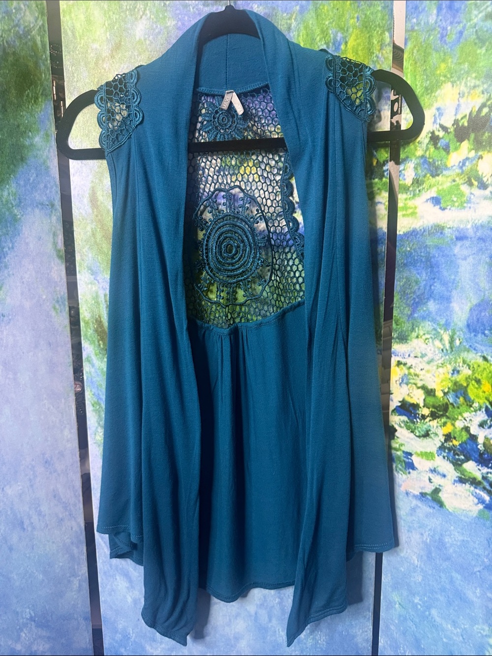 MAX RAVE Sleeveless Open Cardigan Crochet Embroidered Back 2 Available colors - Picture 2 of 11